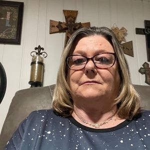 Meet your Posher, Debra